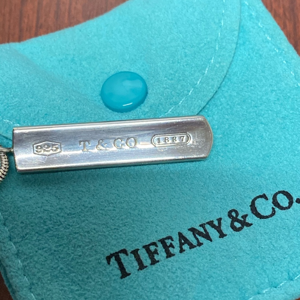 Tiffany & Co. 1837 bar necklace